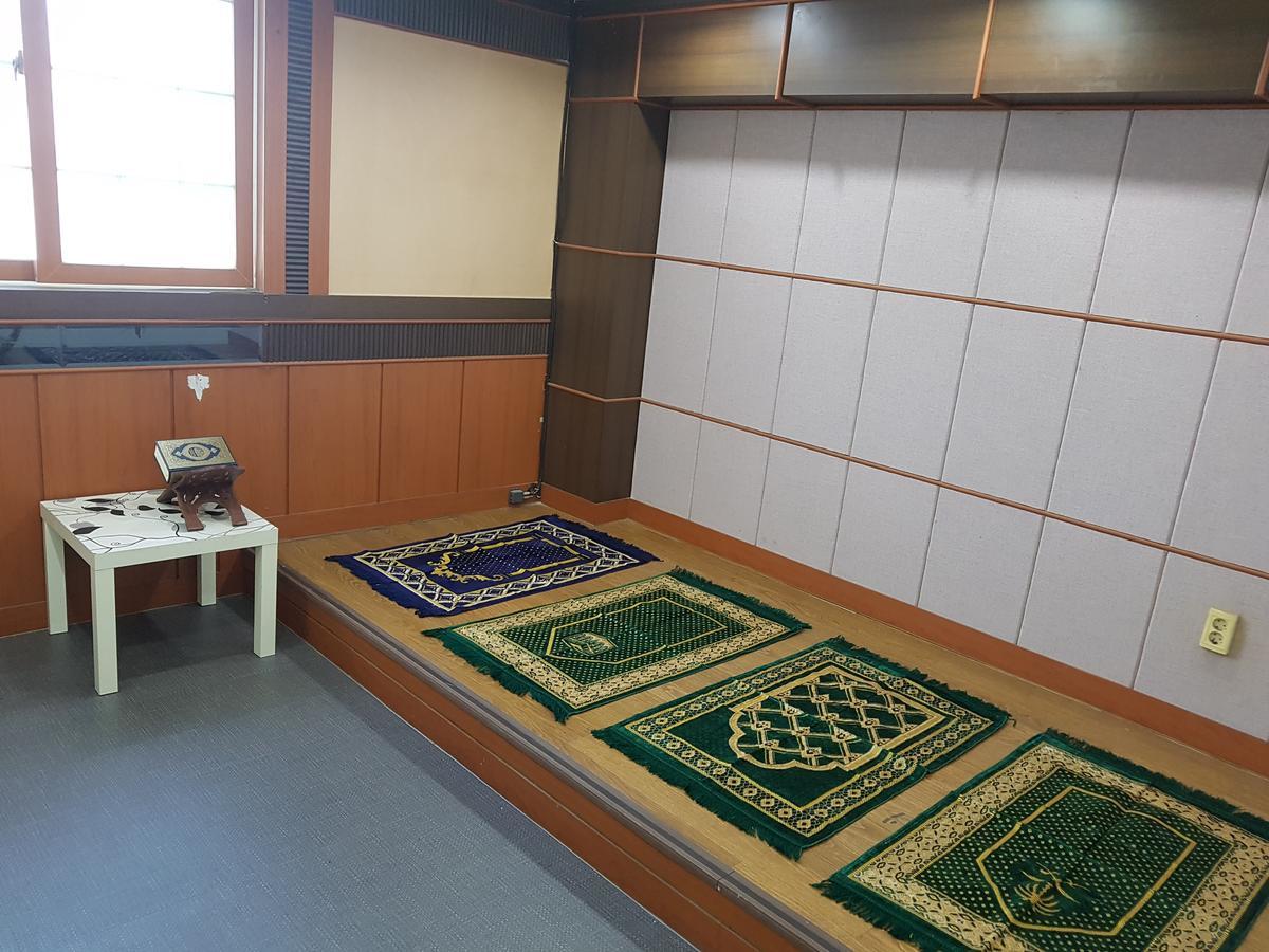 โรงแรมคลาวด์ 9 Gimhae ภายนอก รูปภาพ